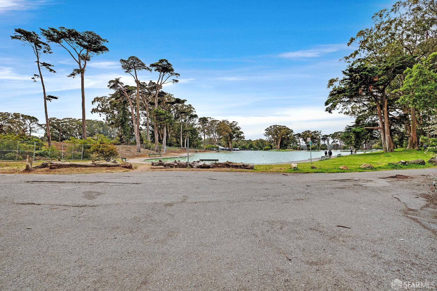 Detail Gallery Image 6 of 45 For 5600 Fulton St, San Francisco,  CA 94121 - 5 Beds | 3/1 Baths