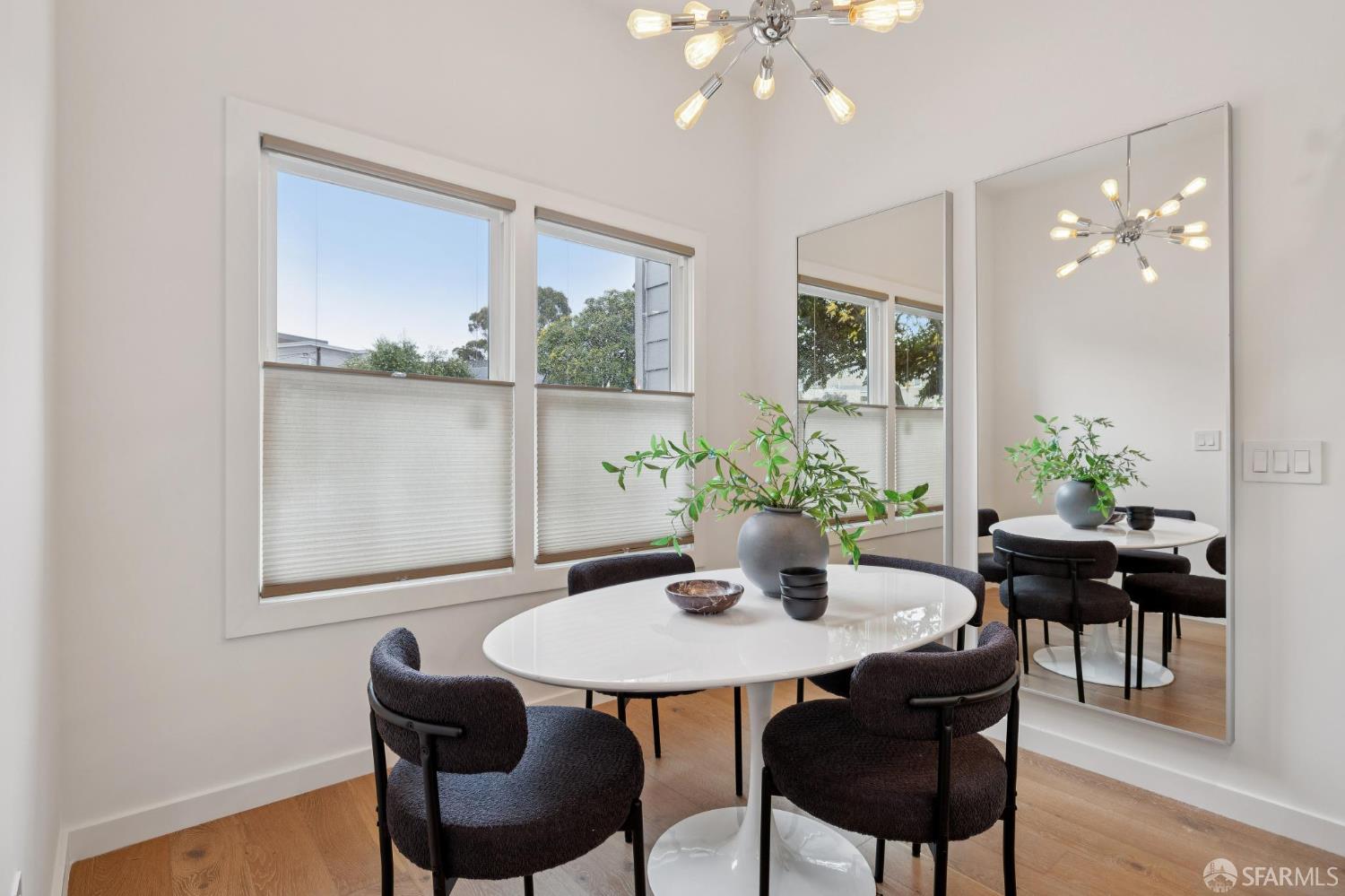 Detail Gallery Image 12 of 45 For 679 San Jose Ave, San Francisco,  CA 94110 - 4 Beds | 3 Baths