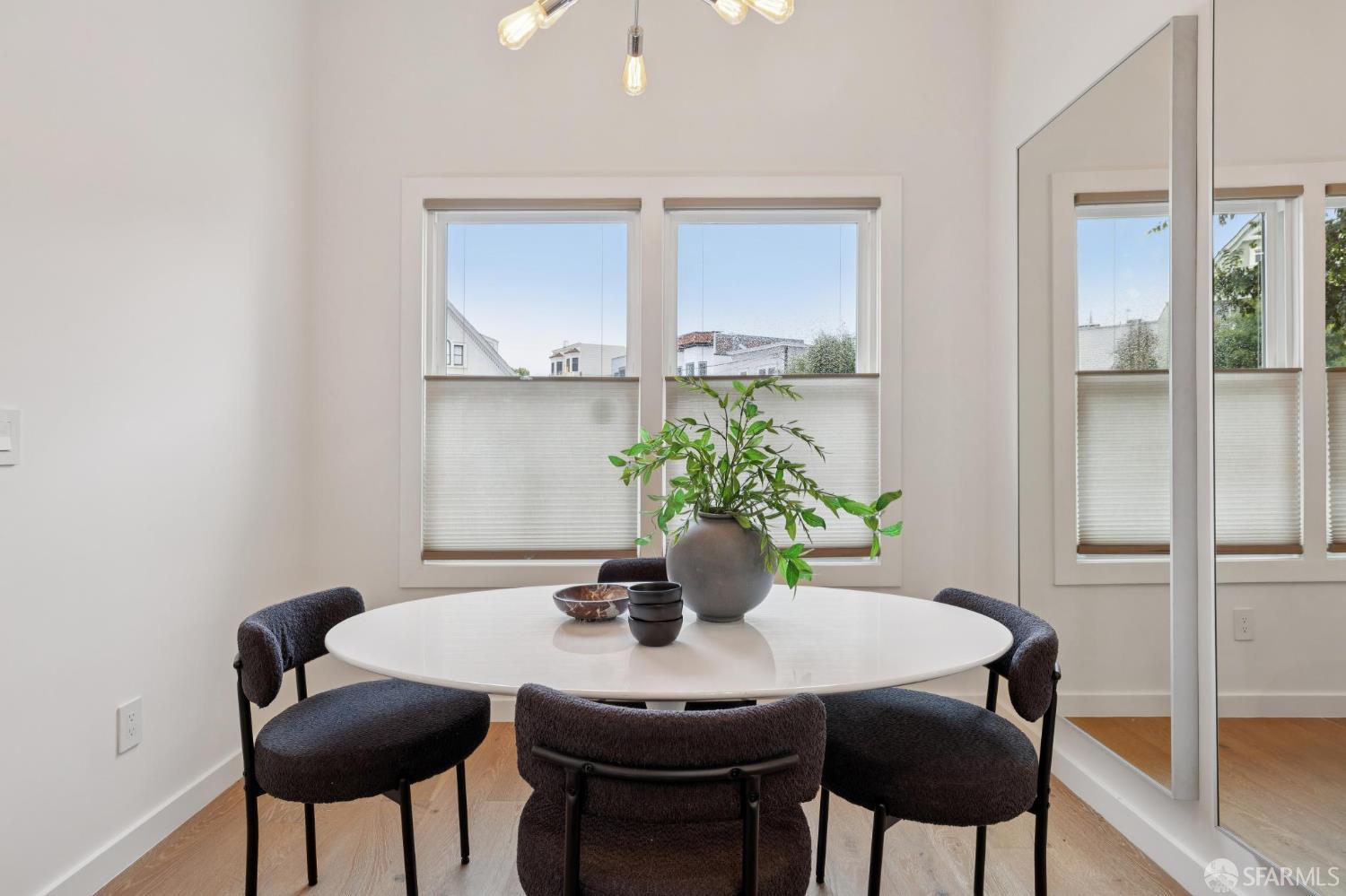 Detail Gallery Image 13 of 45 For 679 San Jose Ave, San Francisco,  CA 94110 - 4 Beds | 3 Baths