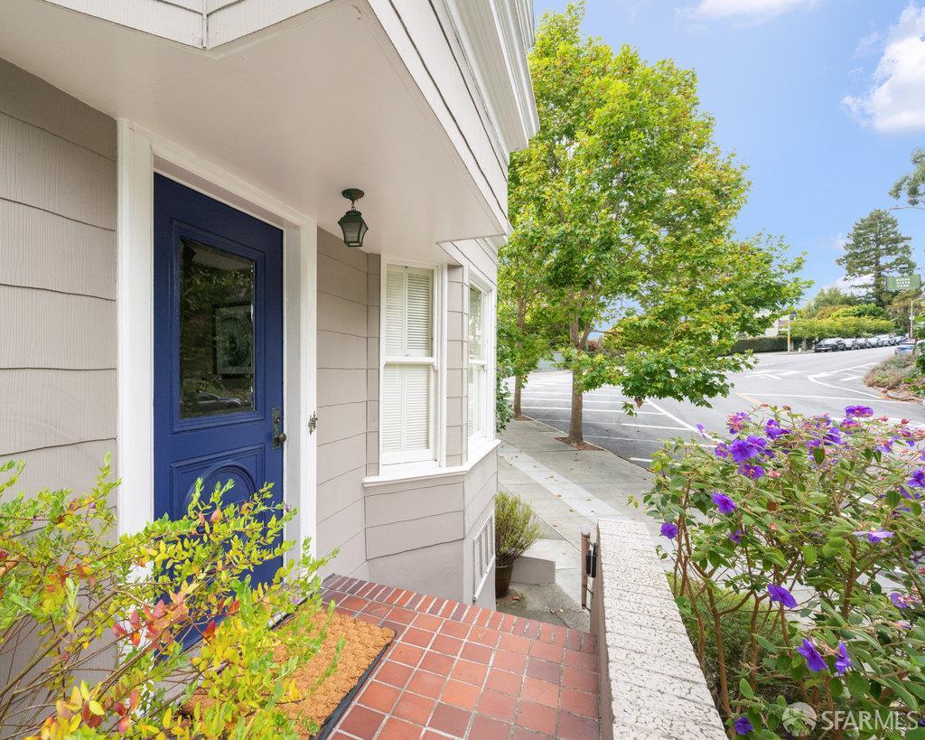 Detail Gallery Image 5 of 51 For 171 Buena Vista Ave, San Francisco,  CA 94117 - – Beds | – Baths