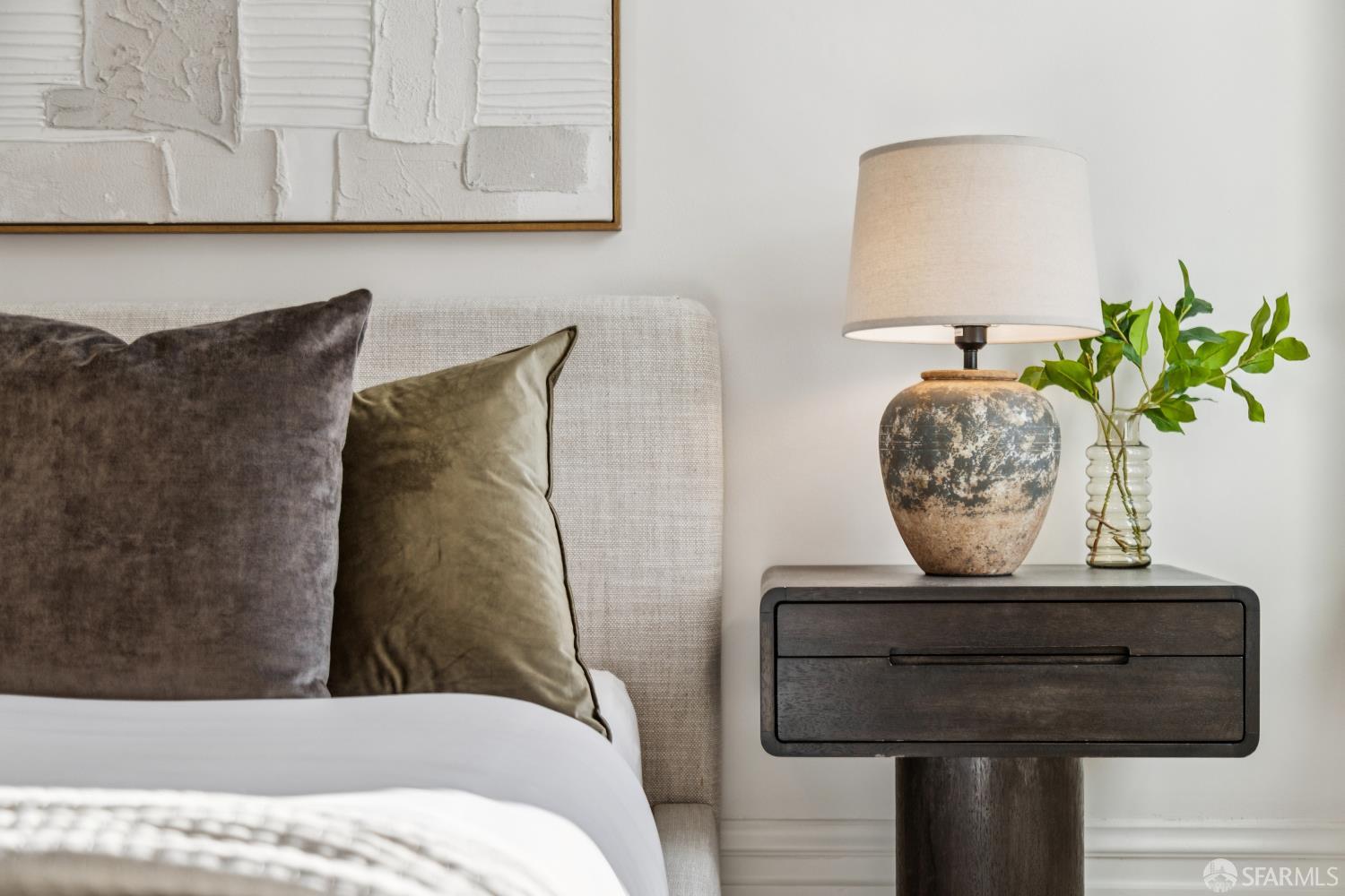 Detail Gallery Image 13 of 22 For 976 Noe St, San Francisco,  CA 94114 - 3 Beds | 1/1 Baths