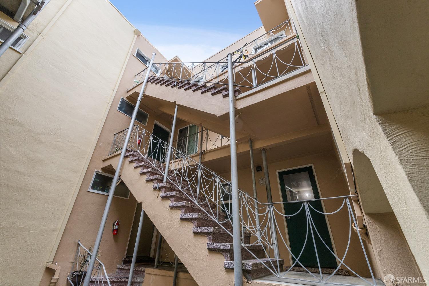 Detail Gallery Image 6 of 25 For 266 Abbot Ave, Daly City,  CA 94014 - – Beds | – Baths