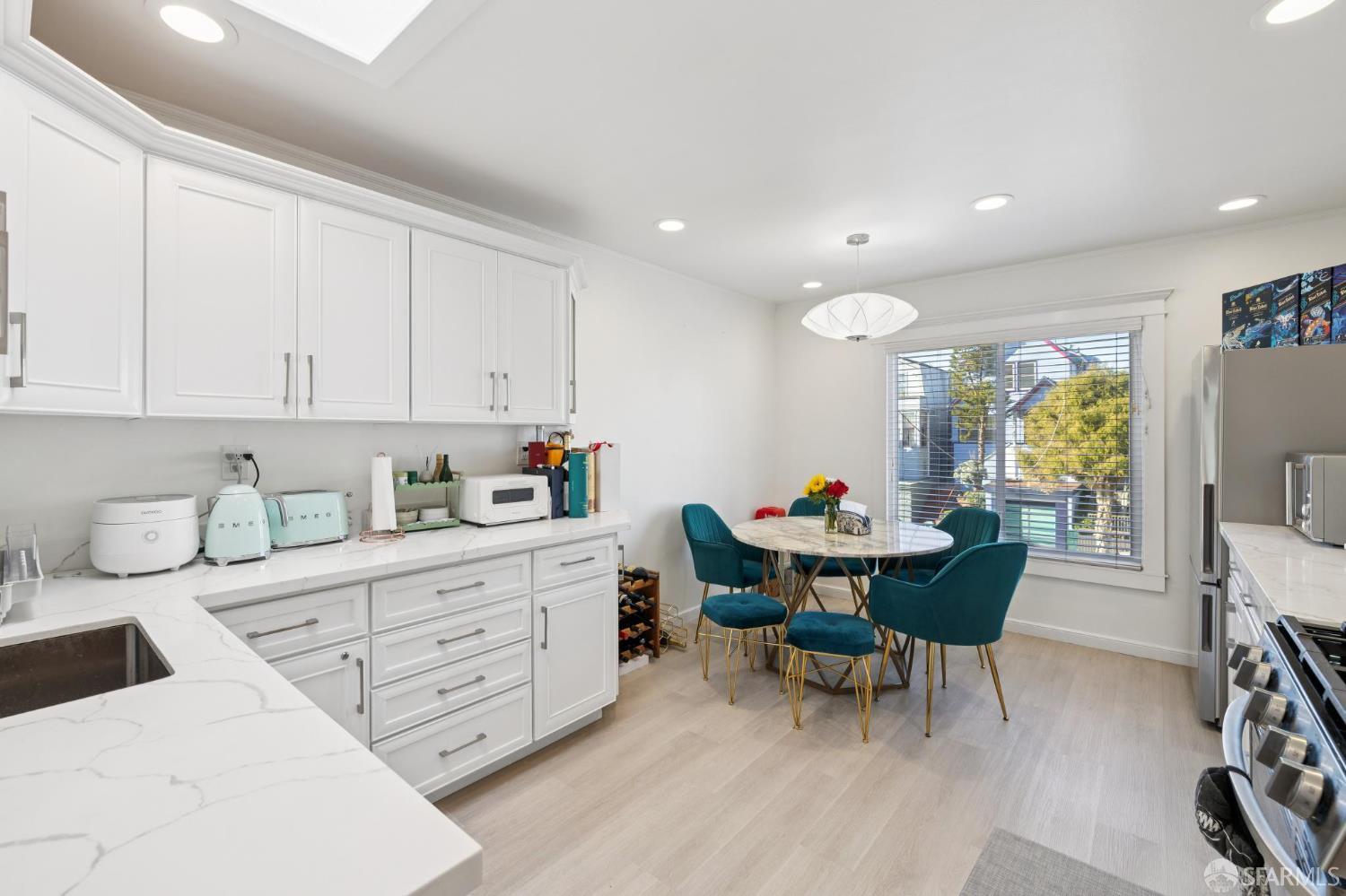 Detail Gallery Image 9 of 51 For 1226 44th Ave, San Francisco,  CA 94122 - 4 Beds | 3 Baths