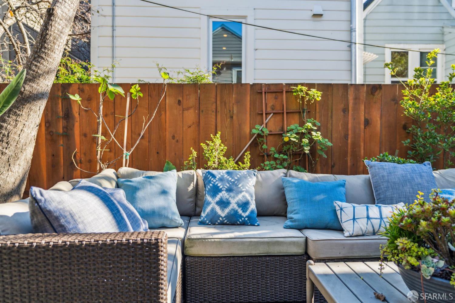 Detail Gallery Image 41 of 45 For 679 San Jose Ave, San Francisco,  CA 94110 - 4 Beds | 3 Baths