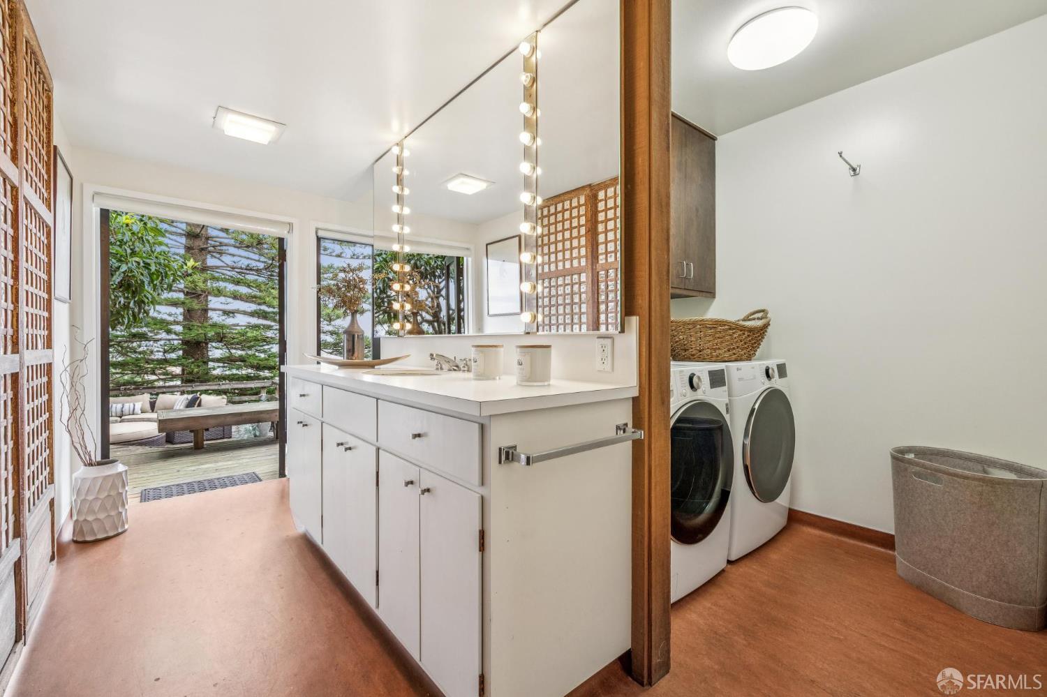 Detail Gallery Image 32 of 52 For 3616 21st St, San Francisco,  CA 94114 - 2 Beds | 2 Baths