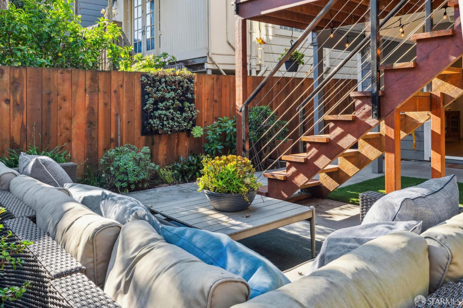 Detail Gallery Image 43 of 45 For 679 San Jose Ave, San Francisco,  CA 94110 - 4 Beds | 3 Baths