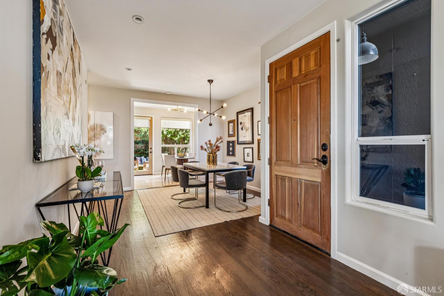 Detail Gallery Image 7 of 61 For 510 Franconia St, San Francisco,  CA 94110 - 3 Beds | 2/1 Baths