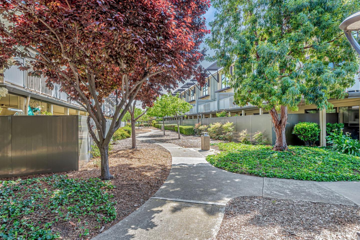 Detail Gallery Image 37 of 41 For 1208 Admiralty Ln, Foster City,  CA 94404 - 3 Beds | 2/1 Baths