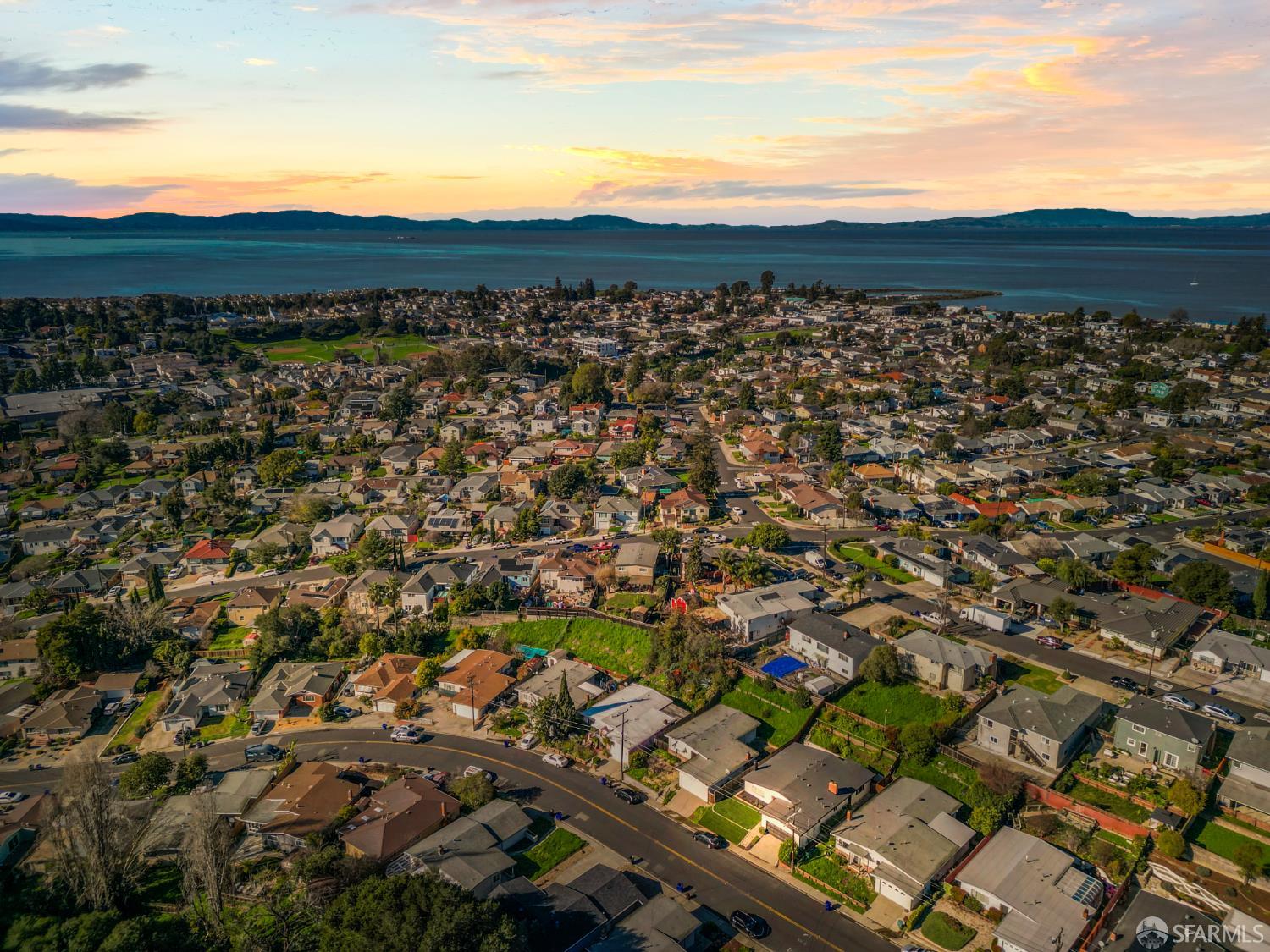 Detail Gallery Image 46 of 52 For 1334 7th St, Rodeo,  CA 94572 - 3 Beds | 2 Baths