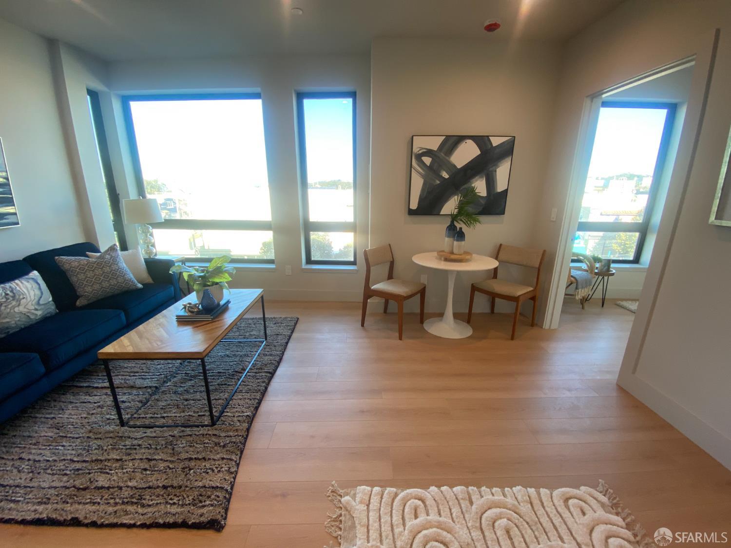 Detail Gallery Image 6 of 26 For 3945 Judah St #305,  San Francisco,  CA 94122 - 0 Beds | 1/1 Baths