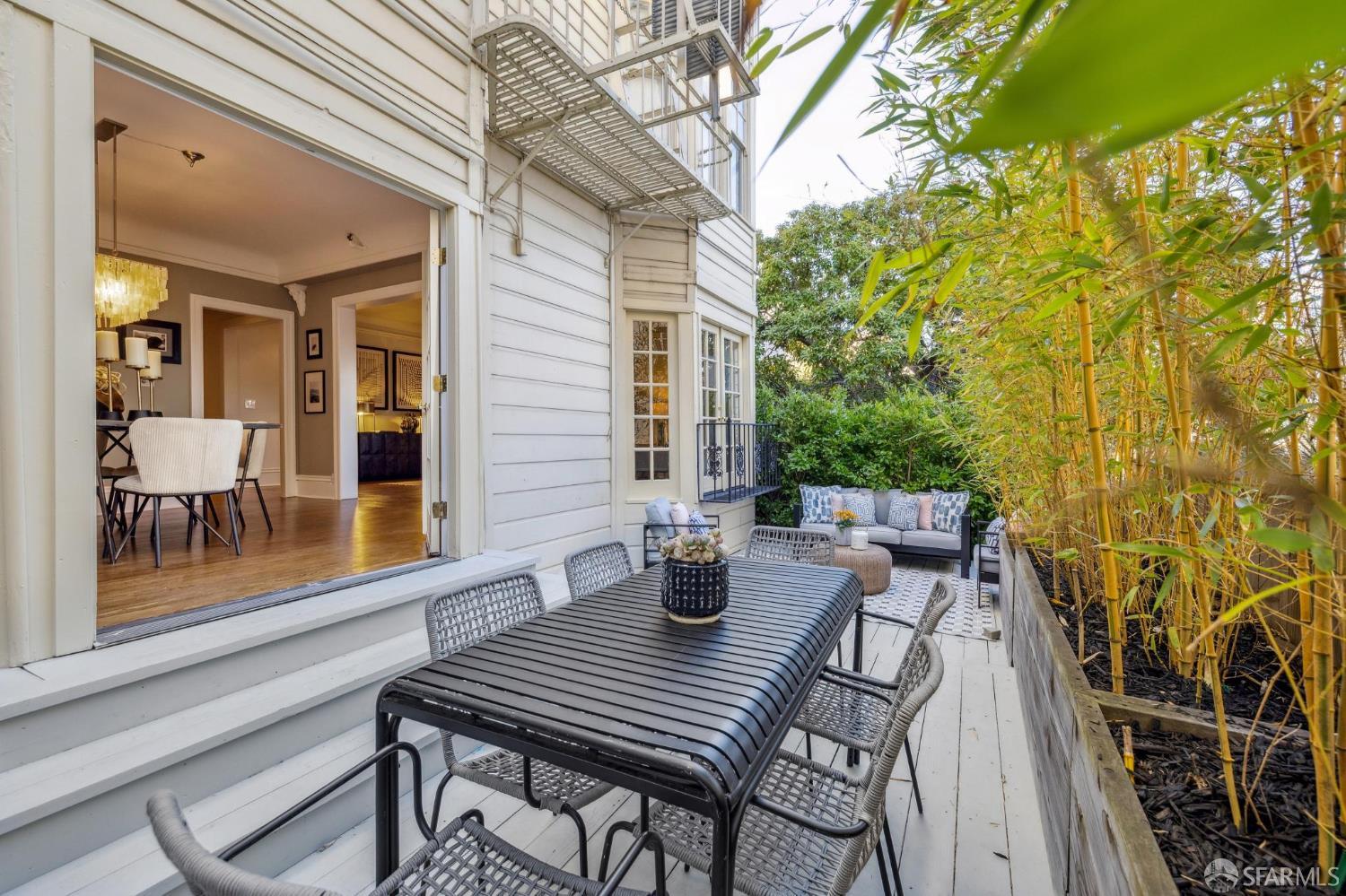 Detail Gallery Image 3 of 52 For 1869 California St #1,  San Francisco,  CA 94109 - 2 Beds | 2 Baths