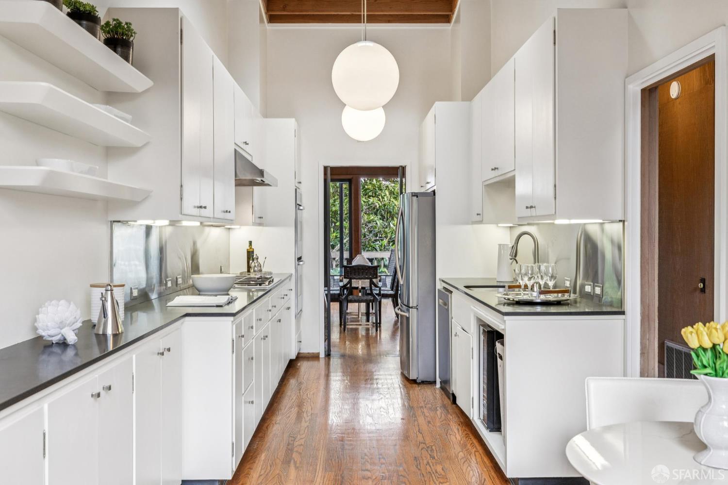 Detail Gallery Image 24 of 52 For 3616 21st St, San Francisco,  CA 94114 - 2 Beds | 2 Baths