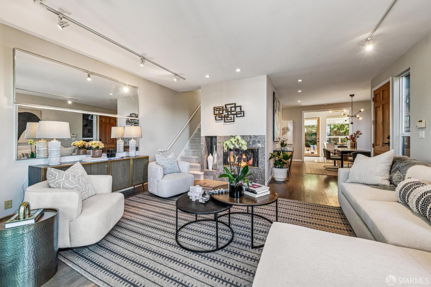 Detail Gallery Image 9 of 61 For 510 Franconia St, San Francisco,  CA 94110 - 3 Beds | 2/1 Baths