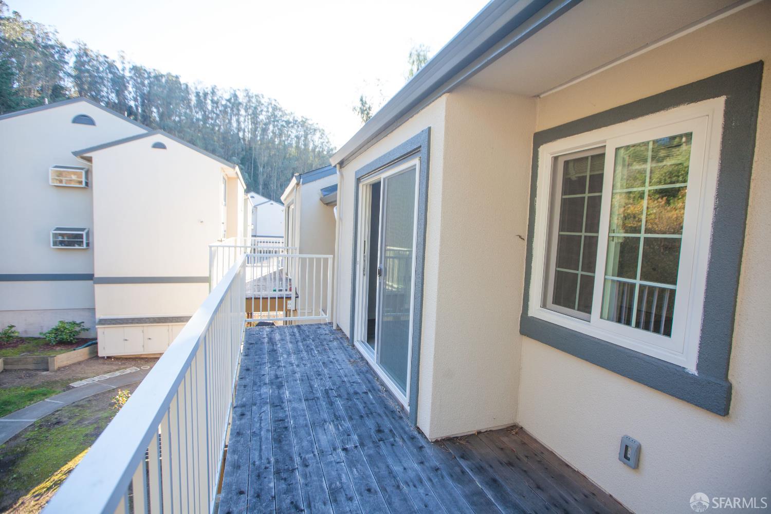 Detail Gallery Image 12 of 16 For 1010 San Antonio Cir #324,  Daly City,  CA 94014 - 1 Beds | 1 Baths