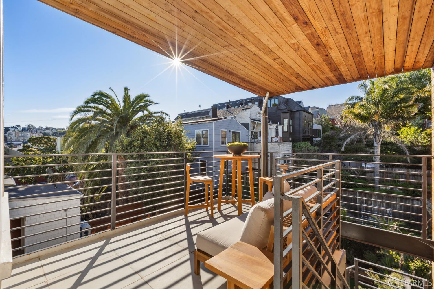Detail Gallery Image 19 of 22 For 976 Noe St, San Francisco,  CA 94114 - 3 Beds | 1/1 Baths