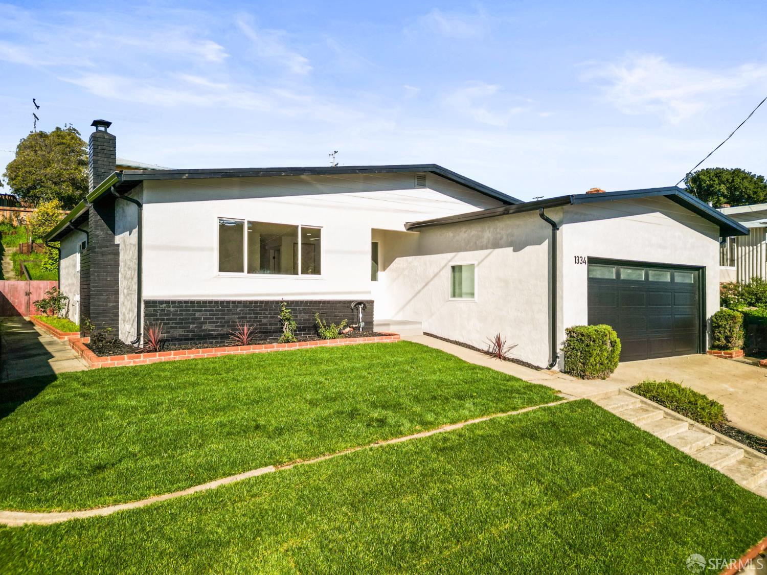 Detail Gallery Image 3 of 52 For 1334 7th St, Rodeo,  CA 94572 - 3 Beds | 2 Baths