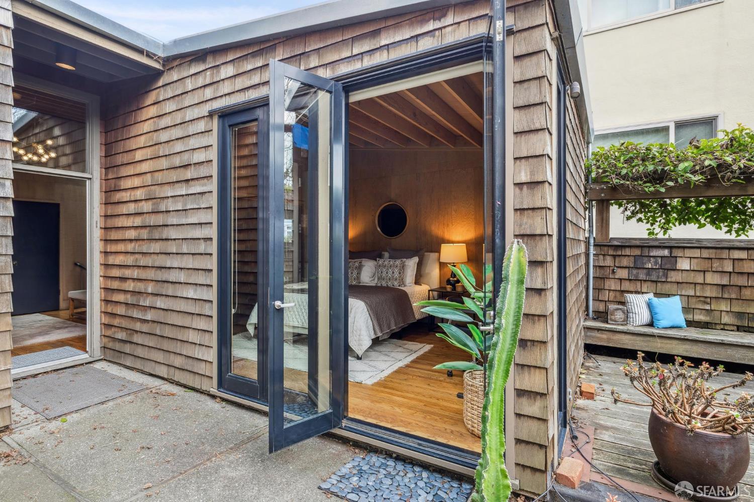 Detail Gallery Image 39 of 52 For 3616 21st St, San Francisco,  CA 94114 - 2 Beds | 2 Baths