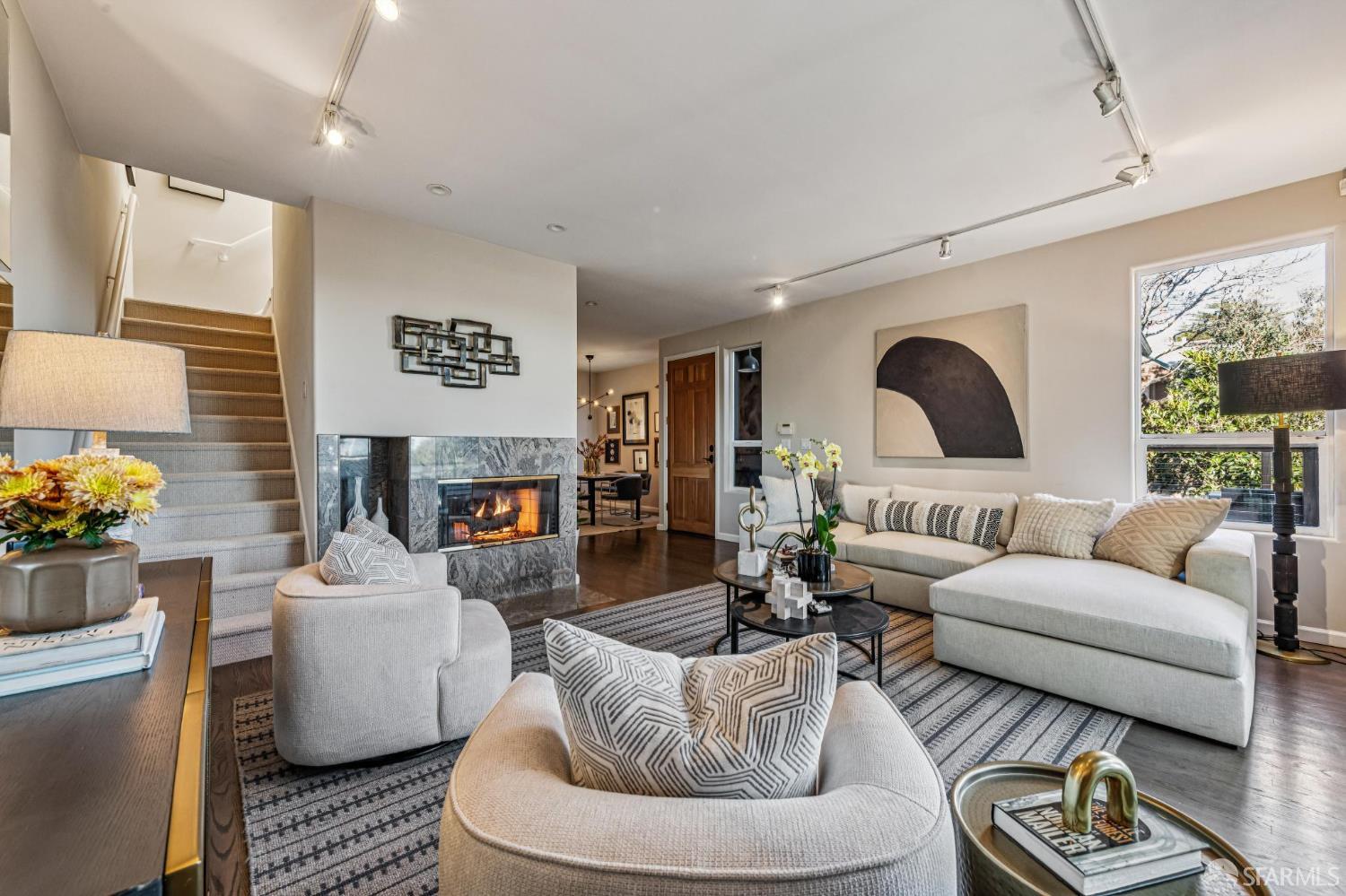 Detail Gallery Image 11 of 61 For 510 Franconia St, San Francisco,  CA 94110 - 3 Beds | 2/1 Baths