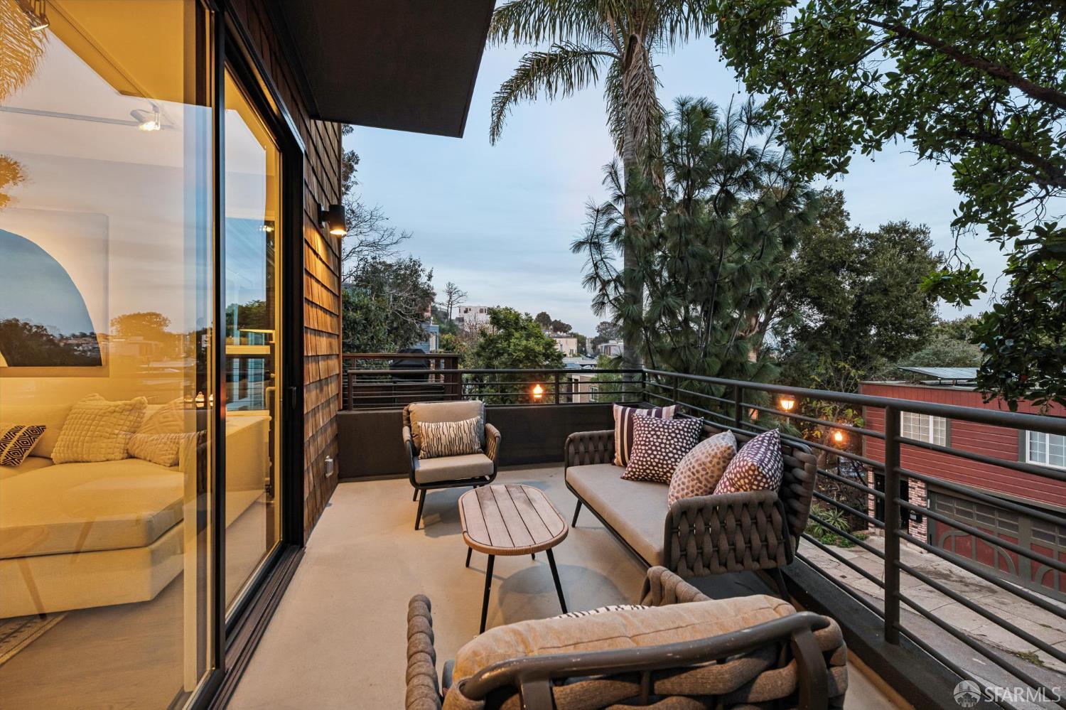 Detail Gallery Image 54 of 61 For 510 Franconia St, San Francisco,  CA 94110 - 3 Beds | 2/1 Baths