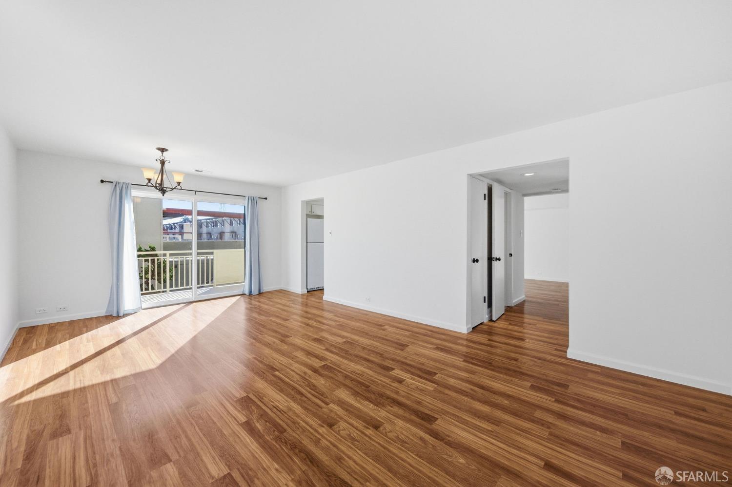 Detail Gallery Image 3 of 41 For 1208 Admiralty Ln, Foster City,  CA 94404 - 3 Beds | 2/1 Baths