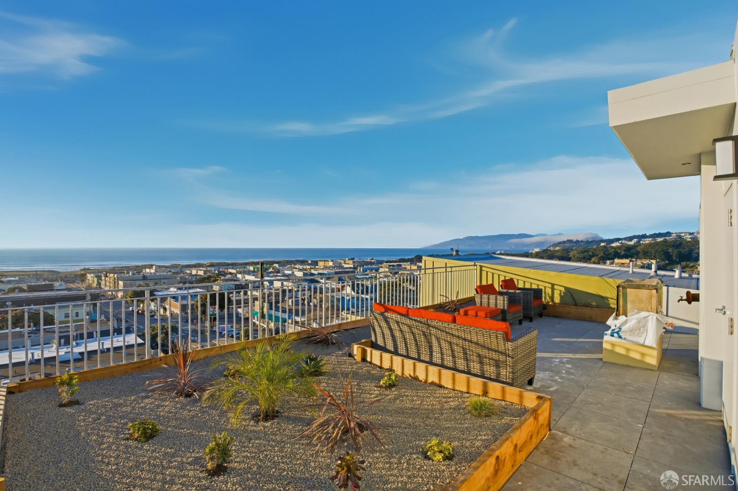 Detail Gallery Image 17 of 26 For 3945 Judah St #305,  San Francisco,  CA 94122 - 0 Beds | 1/1 Baths