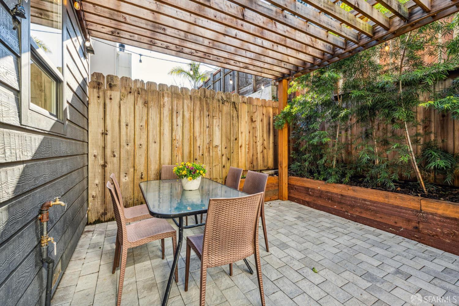 Detail Gallery Image 31 of 61 For 510 Franconia St, San Francisco,  CA 94110 - 3 Beds | 2/1 Baths