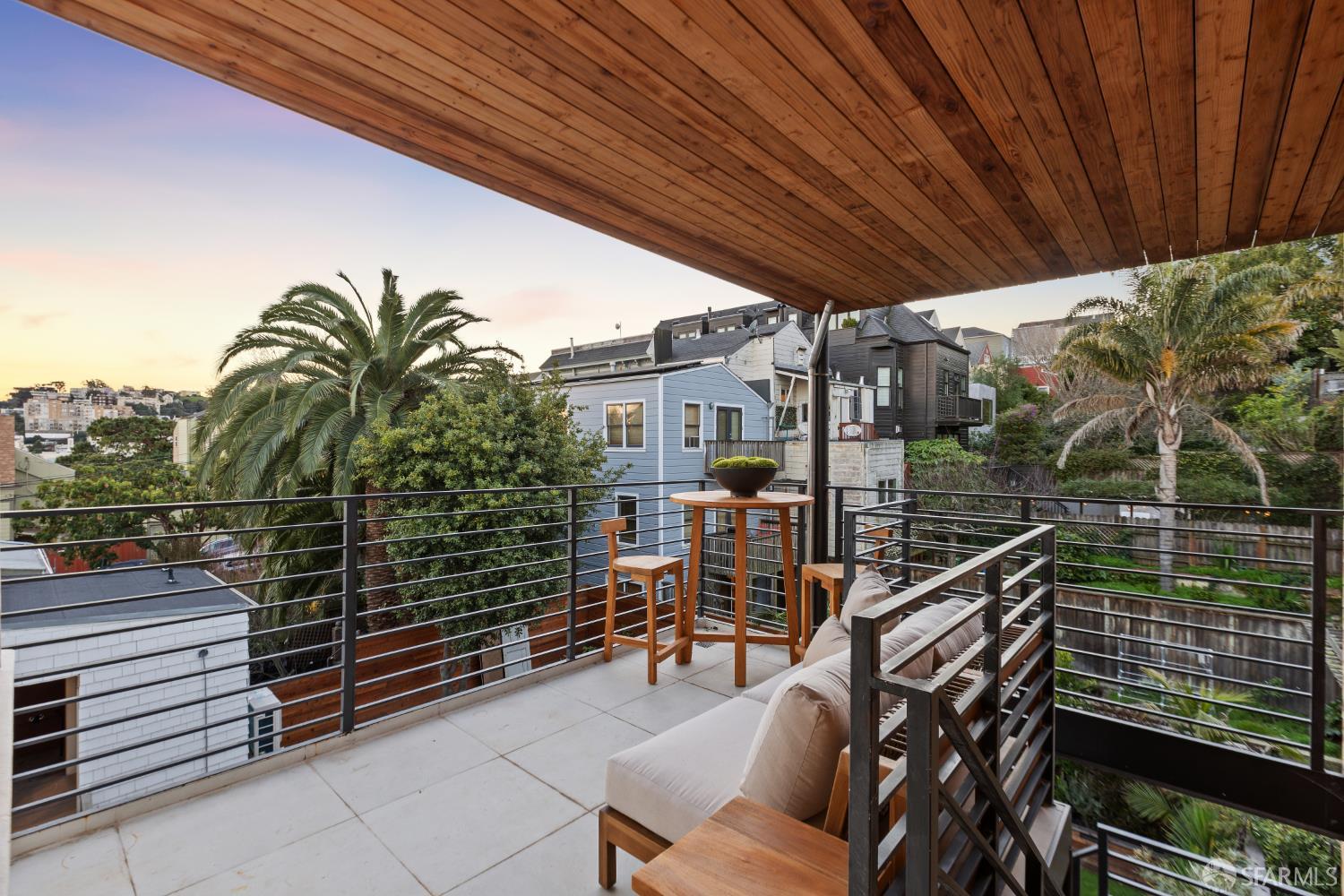 Detail Gallery Image 20 of 22 For 976 Noe St, San Francisco,  CA 94114 - 3 Beds | 1/1 Baths