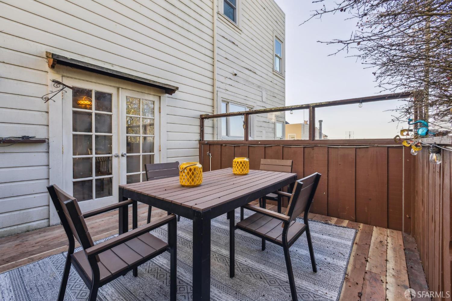 Detail Gallery Image 21 of 55 For 2830 Lawton St, San Francisco,  CA 94122 - 3 Beds | 1/2 Baths