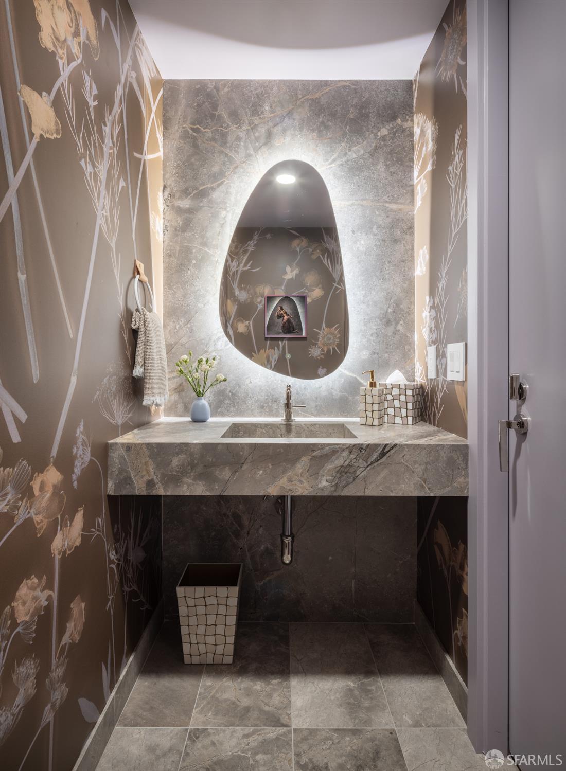 Detail Gallery Image 16 of 38 For 2525 Van Ness Ave #601,  San Francisco,  CA 94109 - 3 Beds | 3/1 Baths