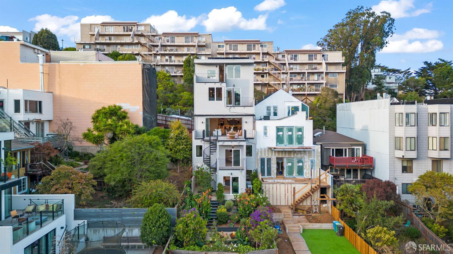 Detail Gallery Image 68 of 74 For 479 28th St, San Francisco,  CA 94131 - 7 Beds | 6/1 Baths