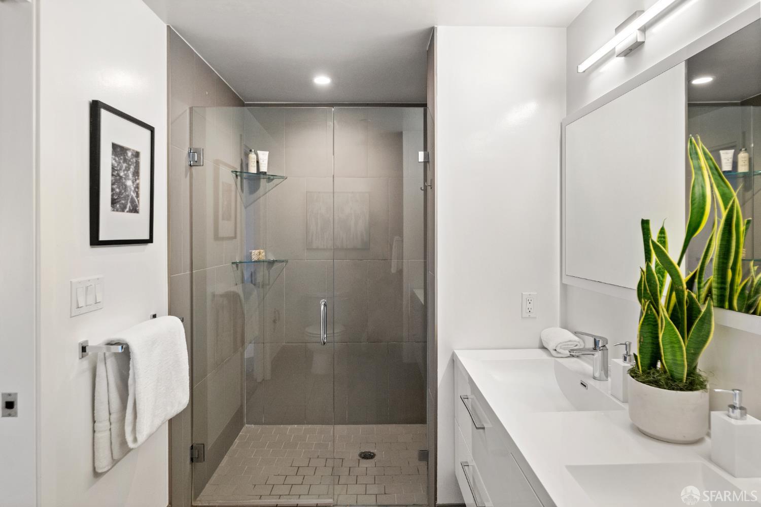 Detail Gallery Image 17 of 20 For 11 Franklin St #206,  San Francisco,  CA 94102 - 2 Beds | 2 Baths