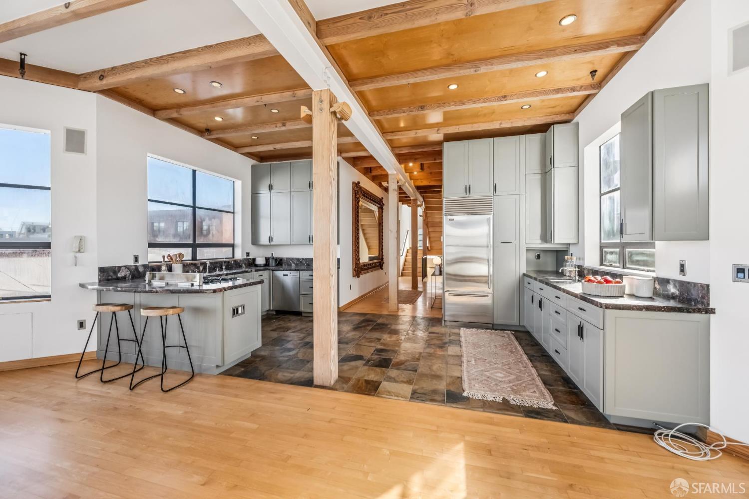 Detail Gallery Image 18 of 87 For 1066 Bryant St, San Francisco,  CA 94103 - 4 Beds | 5/1 Baths