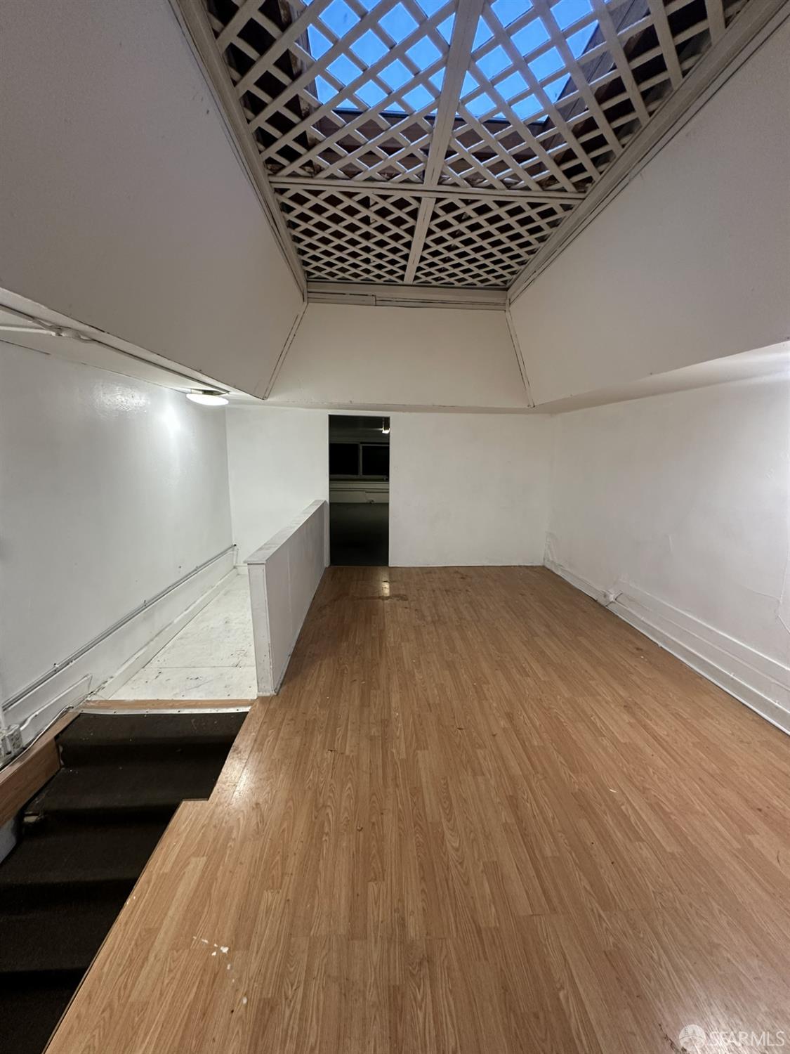 Detail Gallery Image 7 of 9 For 3327 24th St, San Francisco,  CA 94110 - – Beds | – Baths