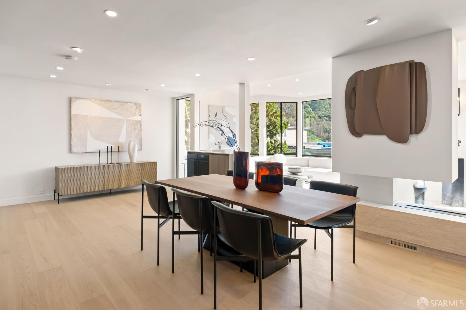 Detail Gallery Image 12 of 48 For 131 Turquoise Way, San Francisco,  CA 94131 - 3 Beds | 3/1 Baths