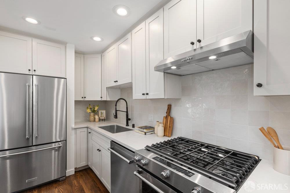 Photo #11: 426096159 Listing: Photo #11