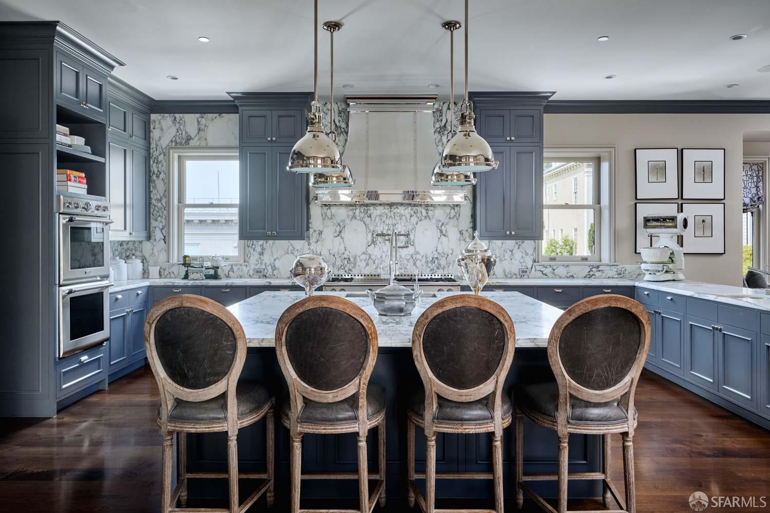 Detail Gallery Image 7 of 56 For 3199 Jackson Ave, San Francisco,  CA 94115 - 9 Beds | 10/5 Baths