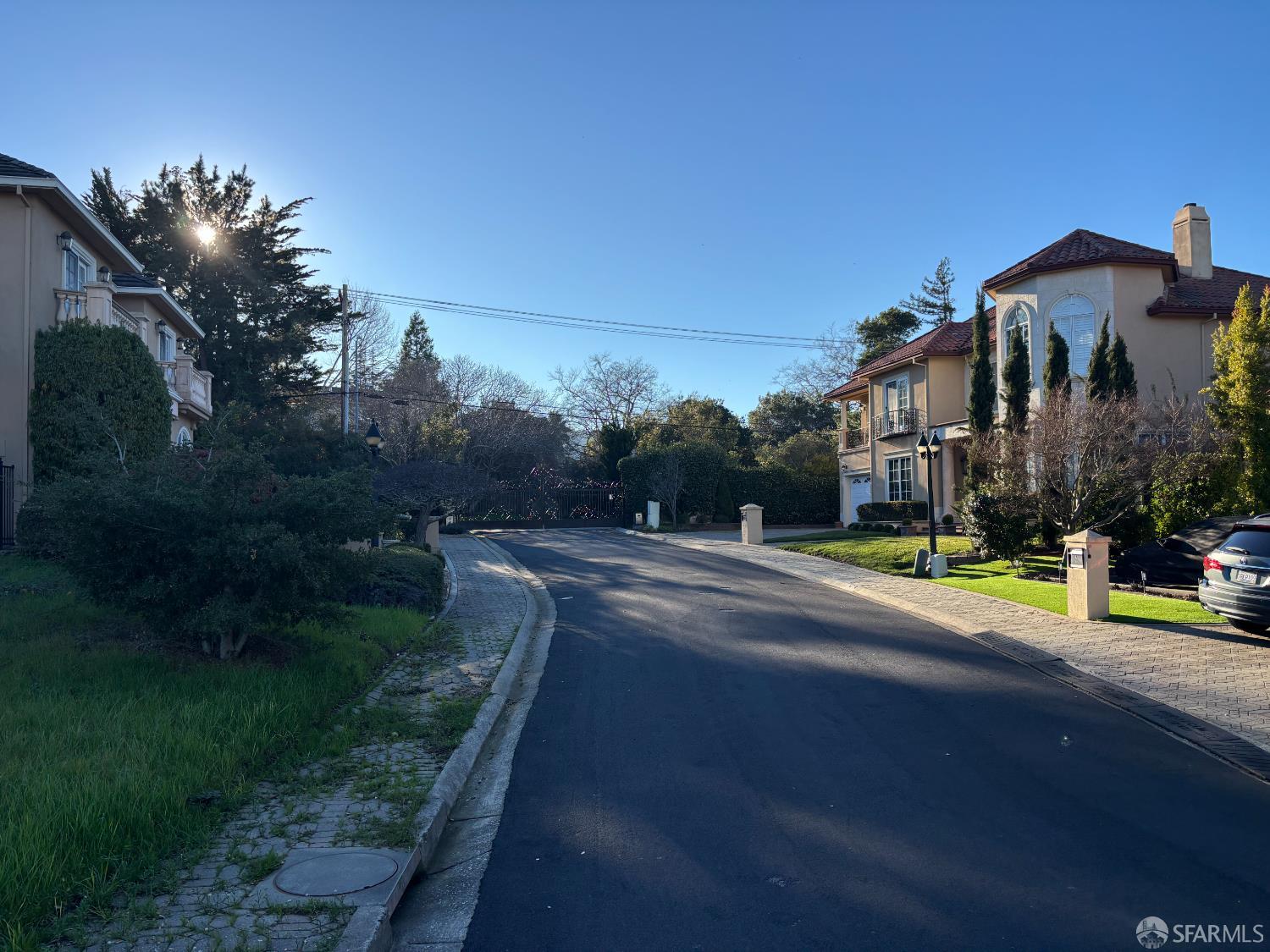 Detail Gallery Image 6 of 7 For 6 La Strada Ct, Burlingame,  CA 94010 - – Beds | – Baths