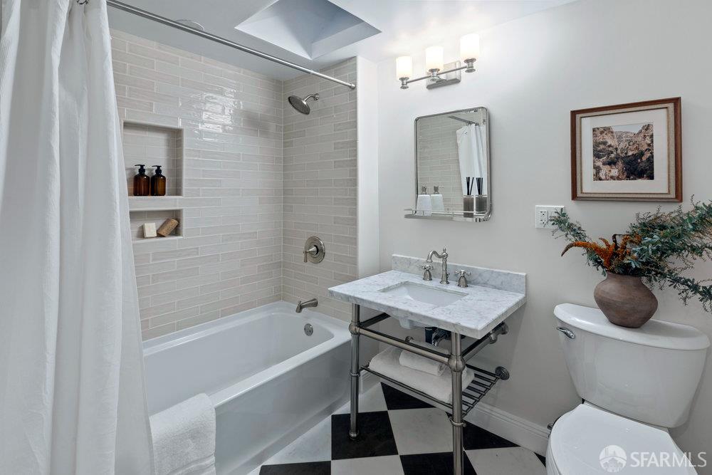 Photo #23: 426096159 Listing: Photo #23