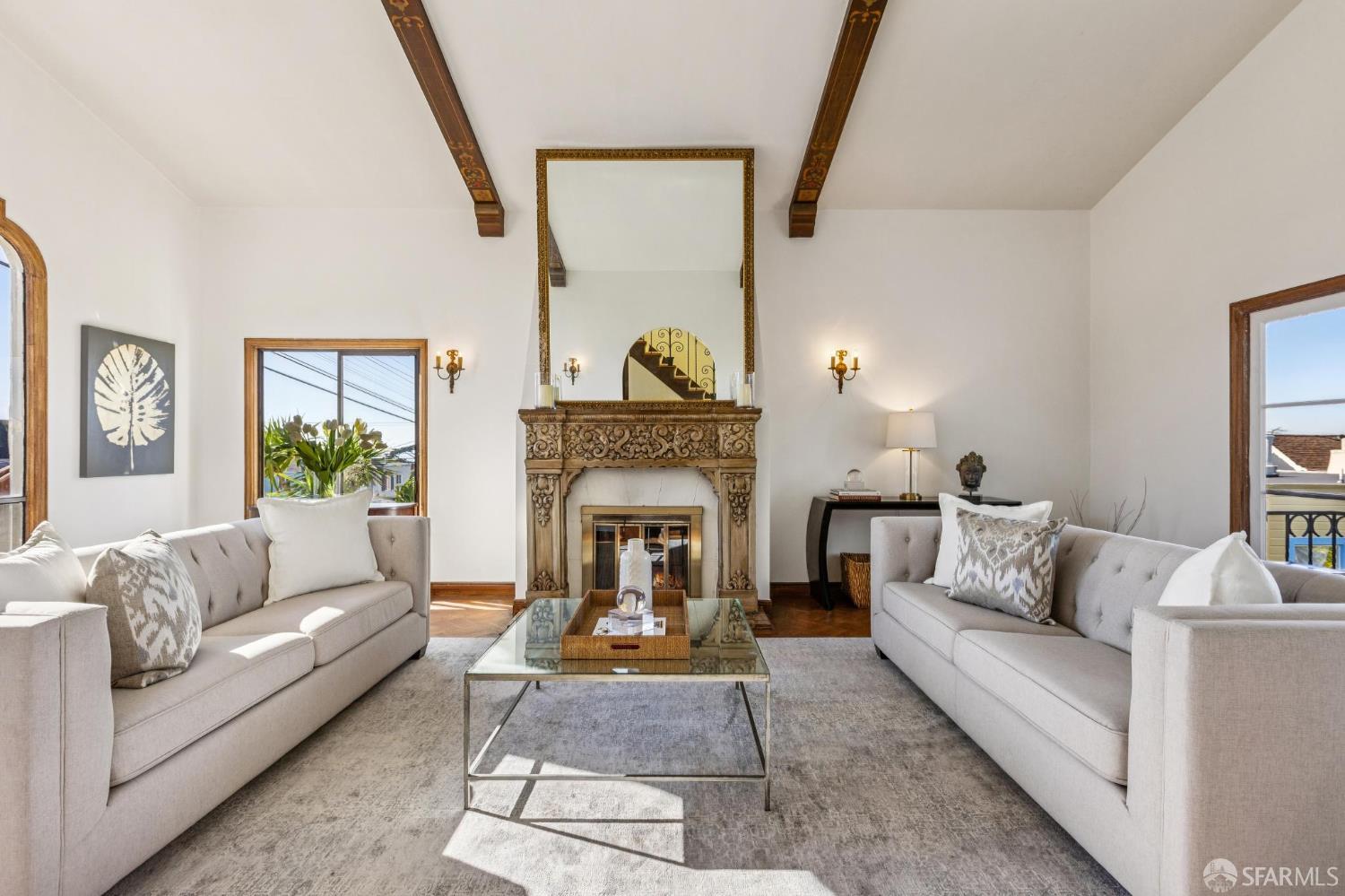 Detail Gallery Image 4 of 55 For 2830 Lawton St, San Francisco,  CA 94122 - 3 Beds | 1/2 Baths