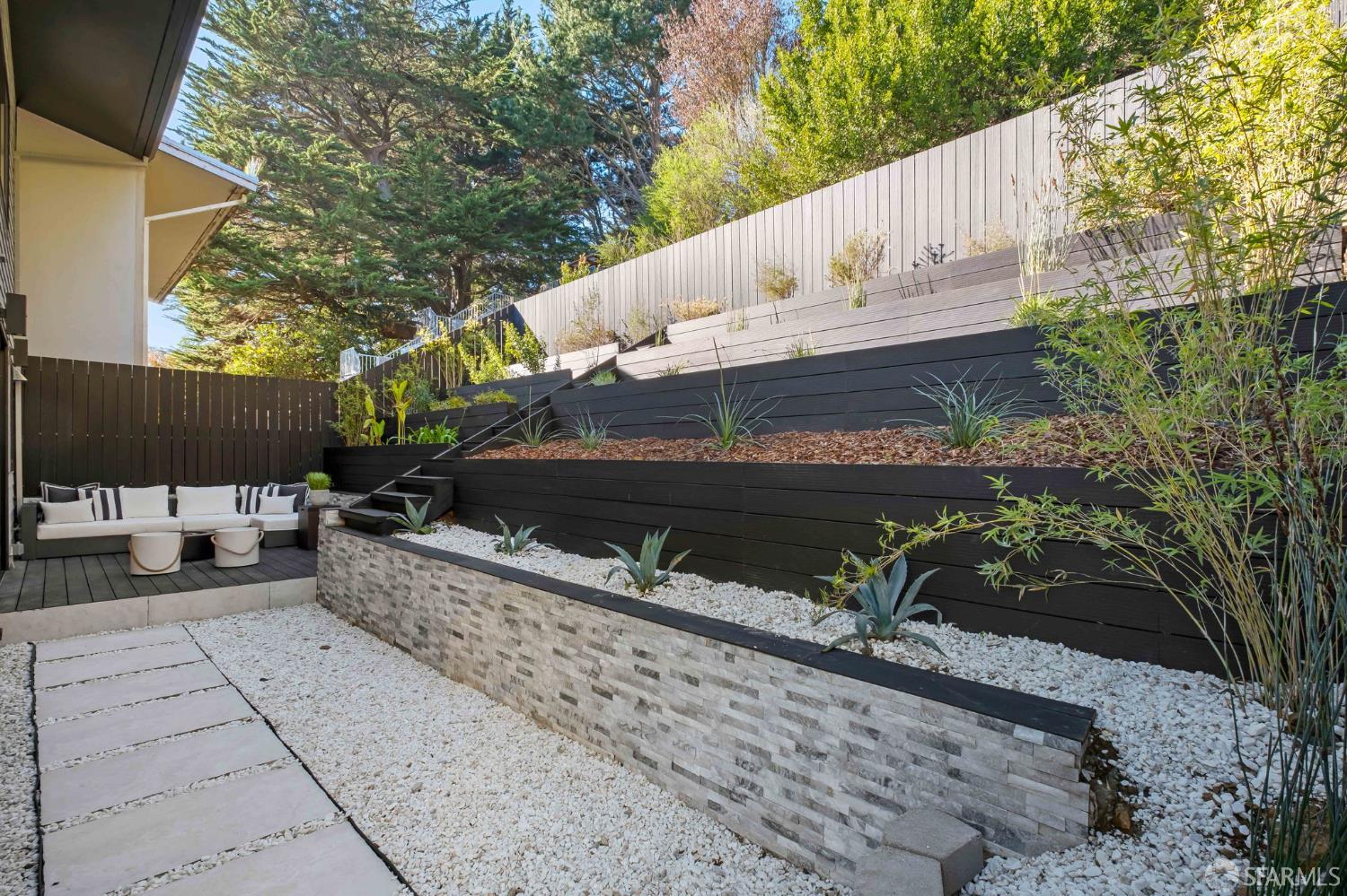 Detail Gallery Image 21 of 48 For 131 Turquoise Way, San Francisco,  CA 94131 - 3 Beds | 3/1 Baths