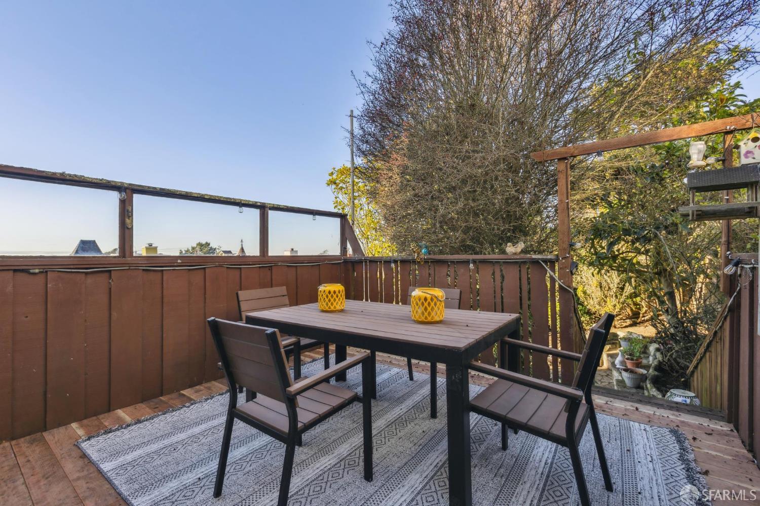 Detail Gallery Image 22 of 55 For 2830 Lawton St, San Francisco,  CA 94122 - 3 Beds | 1/2 Baths