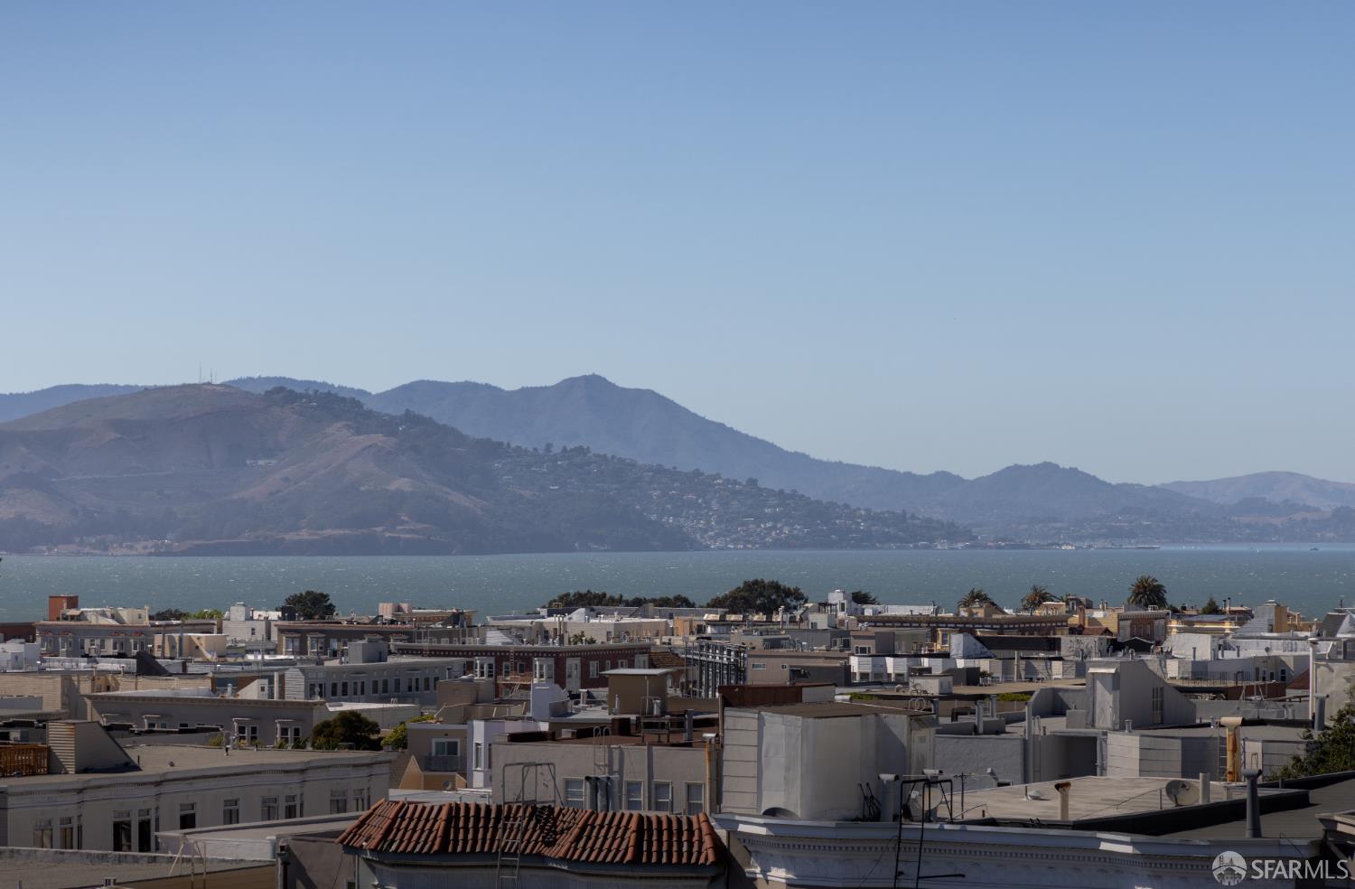 Detail Gallery Image 6 of 38 For 2525 Van Ness Ave #601,  San Francisco,  CA 94109 - 3 Beds | 3/1 Baths