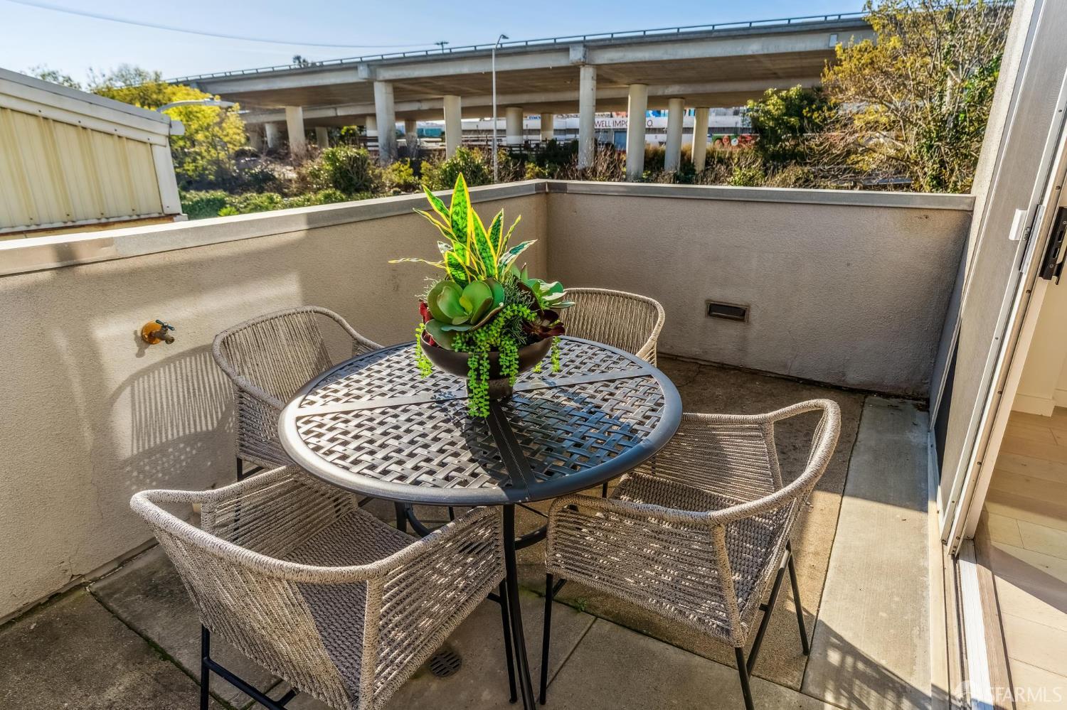 Detail Gallery Image 10 of 26 For 1325 Indiana St #201,  San Francisco,  CA 94107 - 1 Beds | 2 Baths