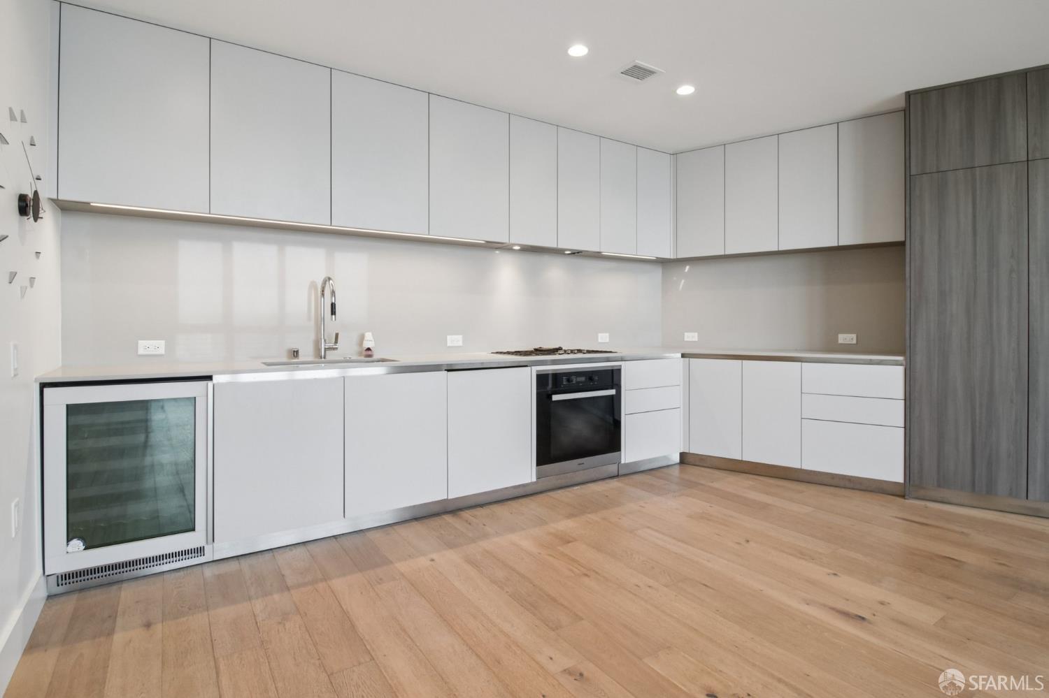 Photo #7: 426094425 Listing: Photo #7