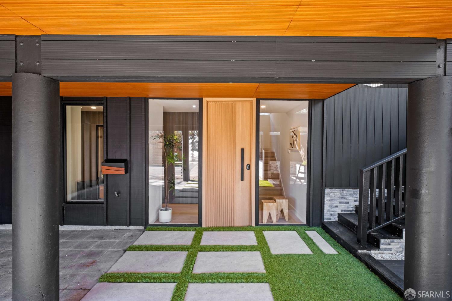 Detail Gallery Image 7 of 48 For 131 Turquoise Way, San Francisco,  CA 94131 - 3 Beds | 3/1 Baths