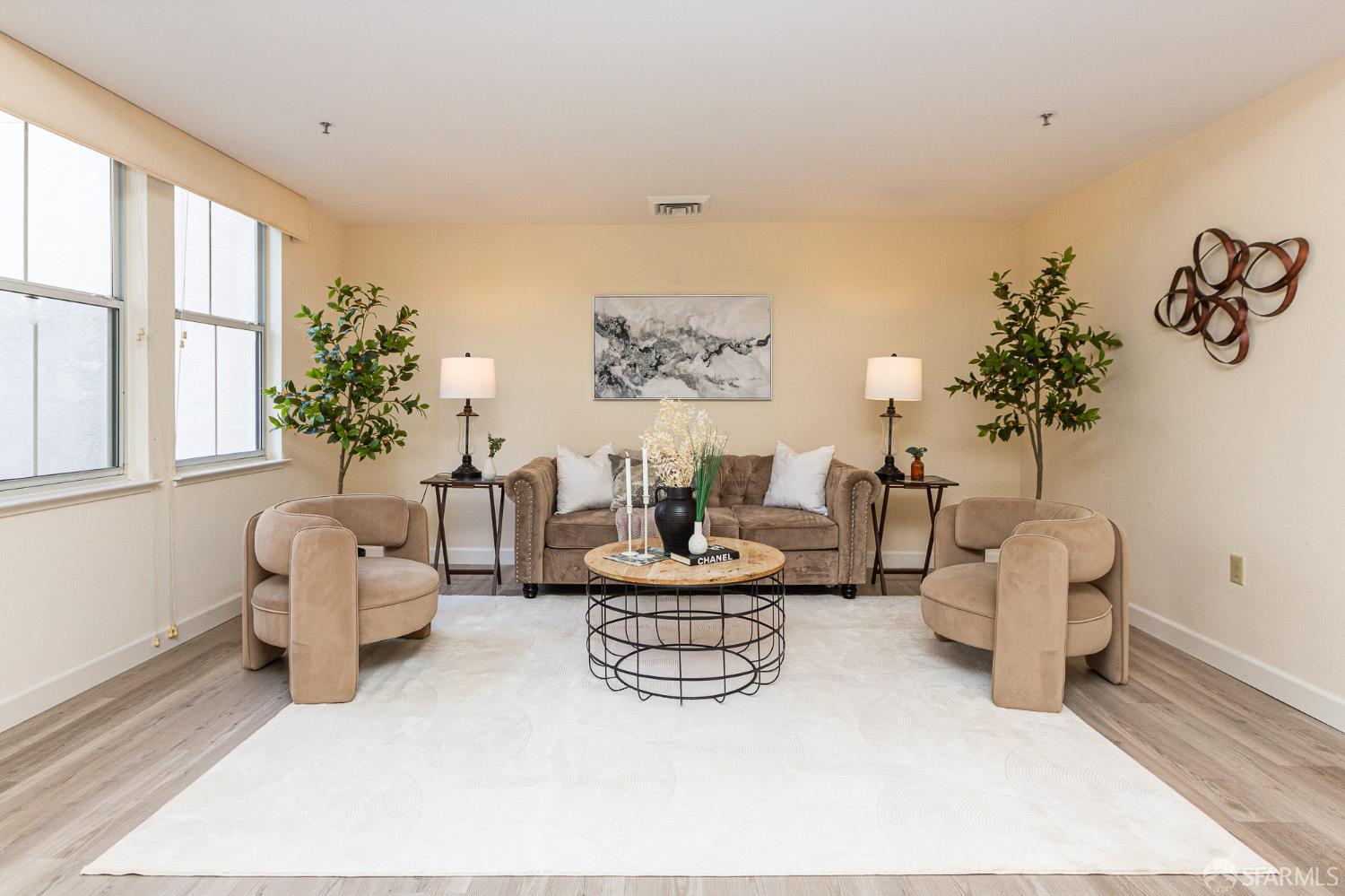 Detail Gallery Image 4 of 16 For 1840 Tice Creek Dr #2210,  Walnut Creek,  CA 94595 - 1 Beds | 1/1 Baths