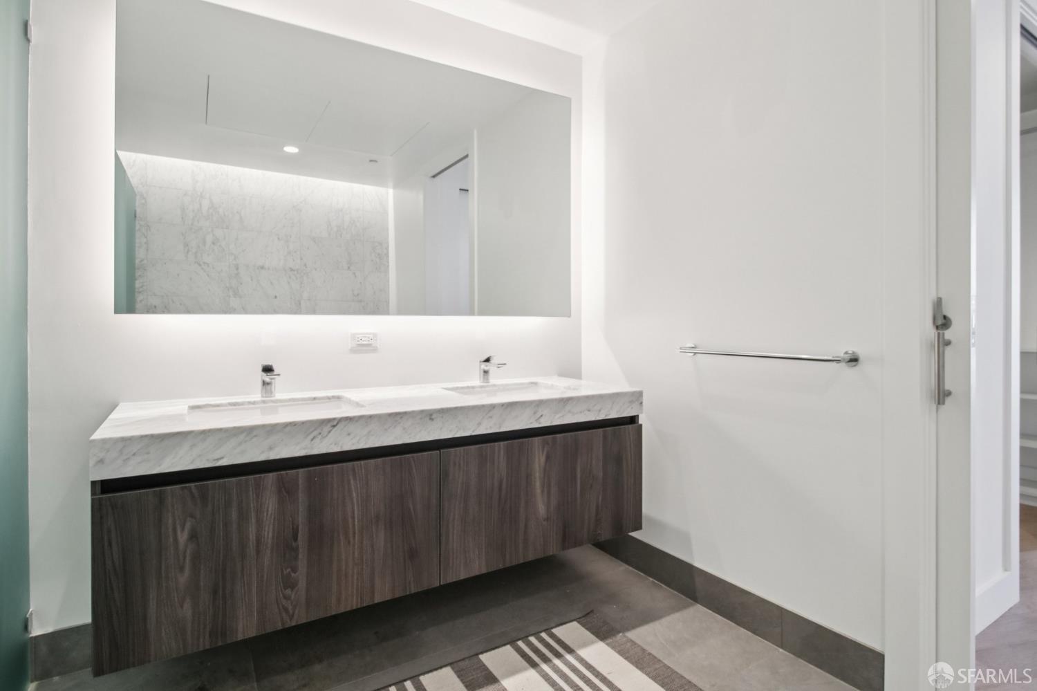 Photo #21: 426094425 Listing: Photo #21