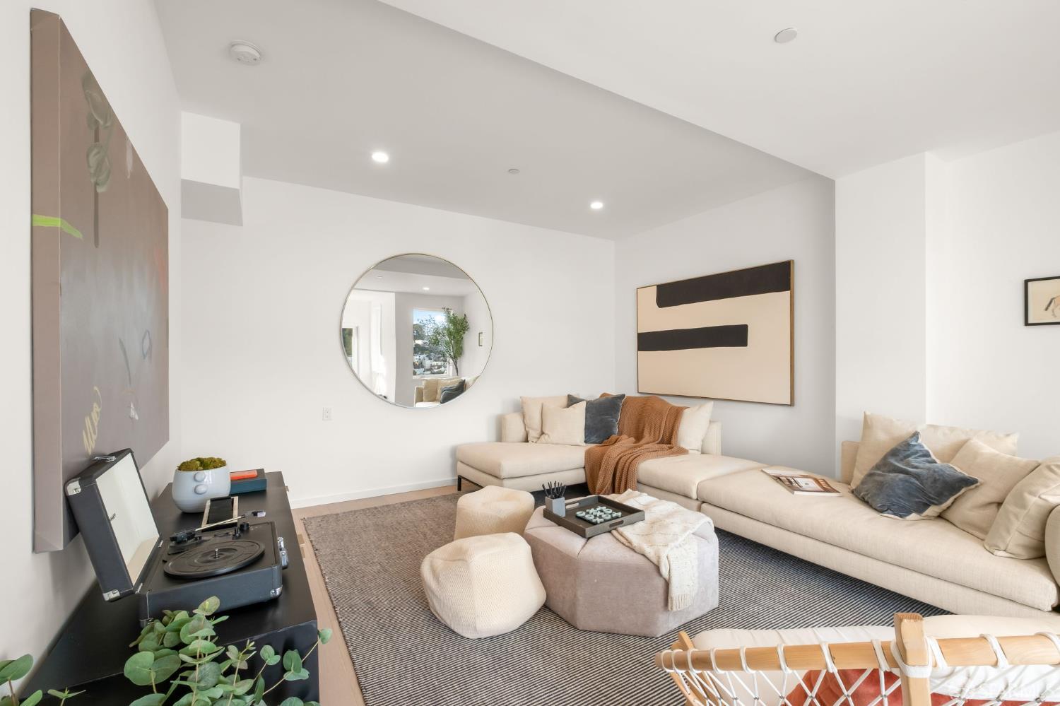 Detail Gallery Image 48 of 74 For 479 28th St, San Francisco,  CA 94131 - 7 Beds | 6/1 Baths