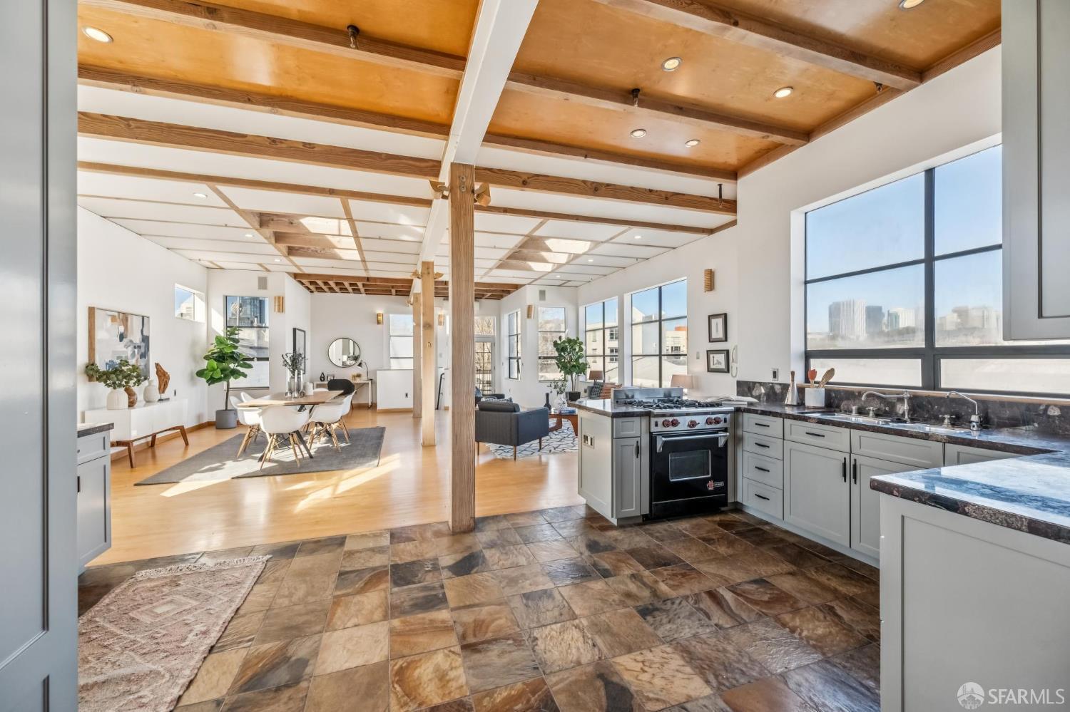 Detail Gallery Image 2 of 87 For 1066 Bryant St, San Francisco,  CA 94103 - 4 Beds | 5/1 Baths