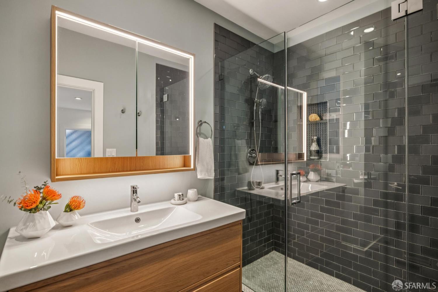 Detail Gallery Image 18 of 42 For 1141 Fell St, San Francisco,  CA 94117 - 3 Beds | 2 Baths